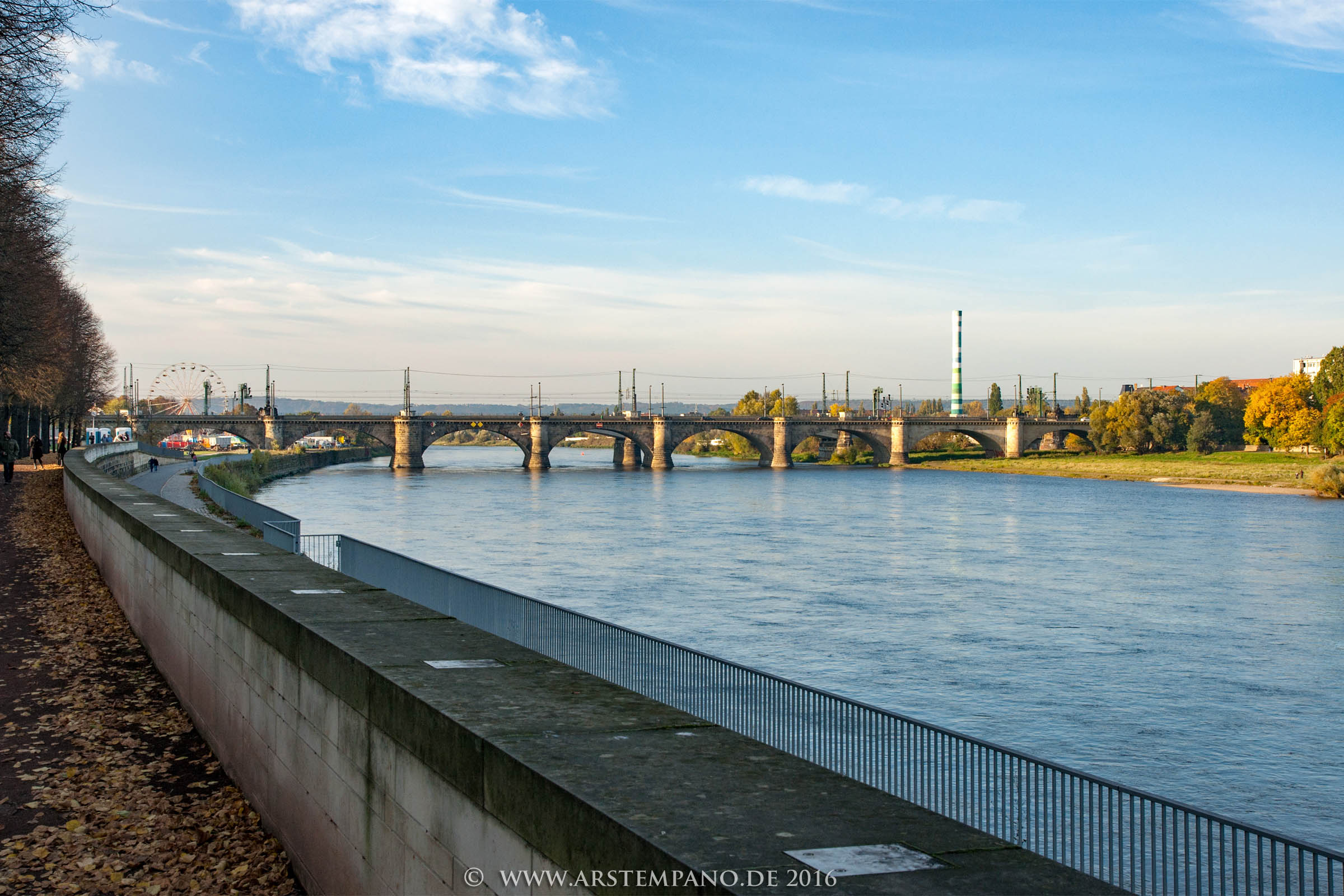 Dresden, Marienbrücke von Osten