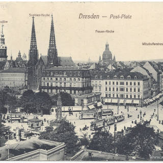 Dresden, Blick auf den Postplatz von Westen mit Cholerabrunnen, vor 1920