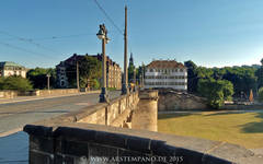 Narrenhäusel und Blockhaus von der Augustusbrücke in Dresden