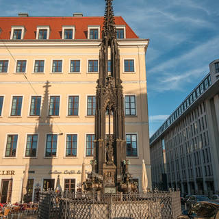 Dresden, Cholerabrunnen vor dem Taschenbergpalais